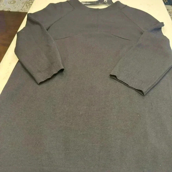 Alberta Ferretti Black Sweater 100% Wool V-back Made In Italy US 6 - Picture 11 of 12